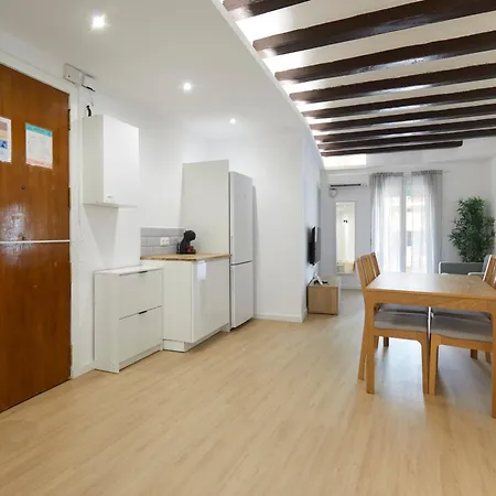 17 Next To El Molino * Barcelona